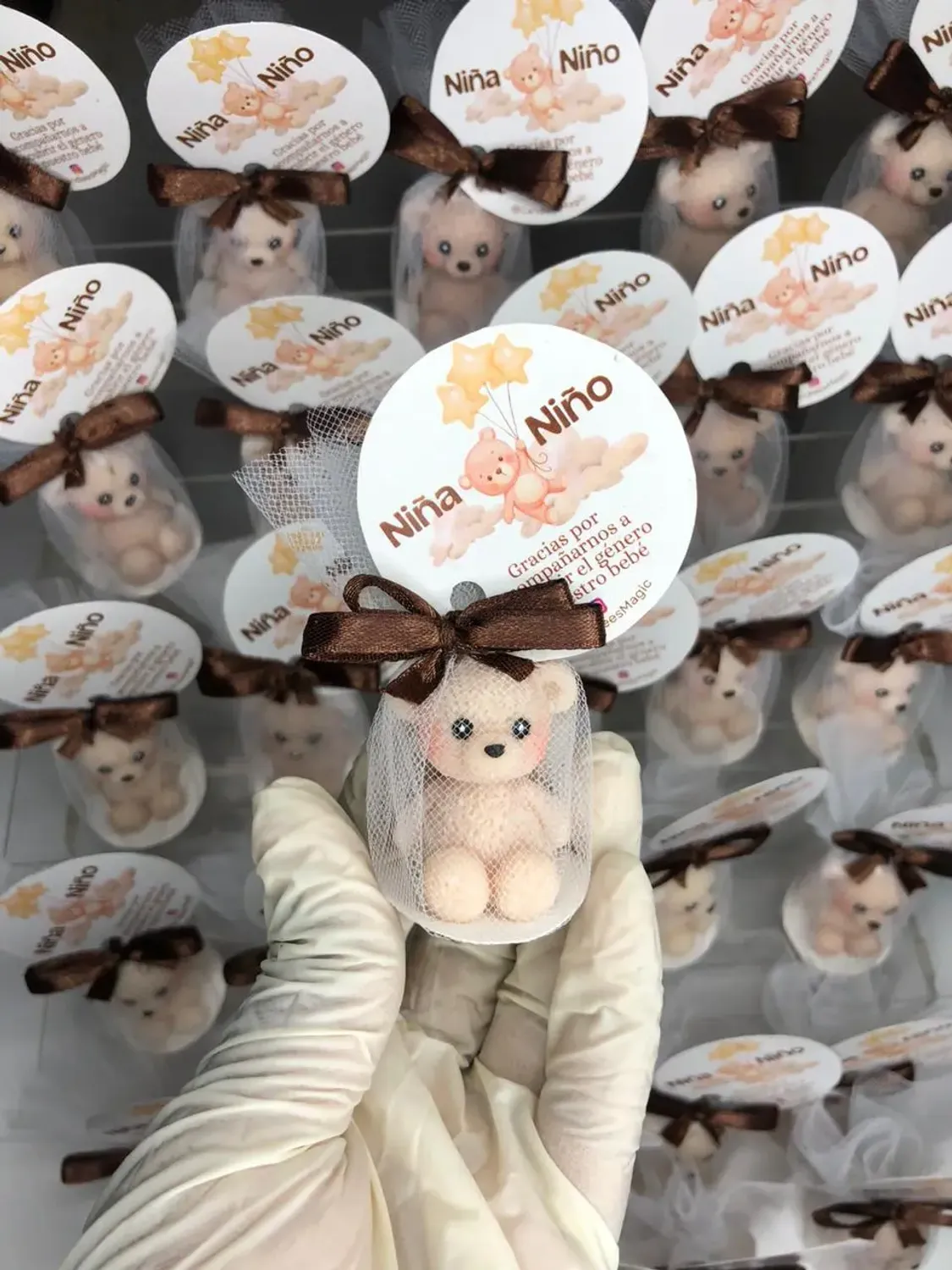 Muchas Margaritas rosadas de cera